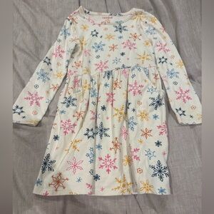 Cat & Jack Girls long sleeve snowflake dress. Size S (6/6x).
